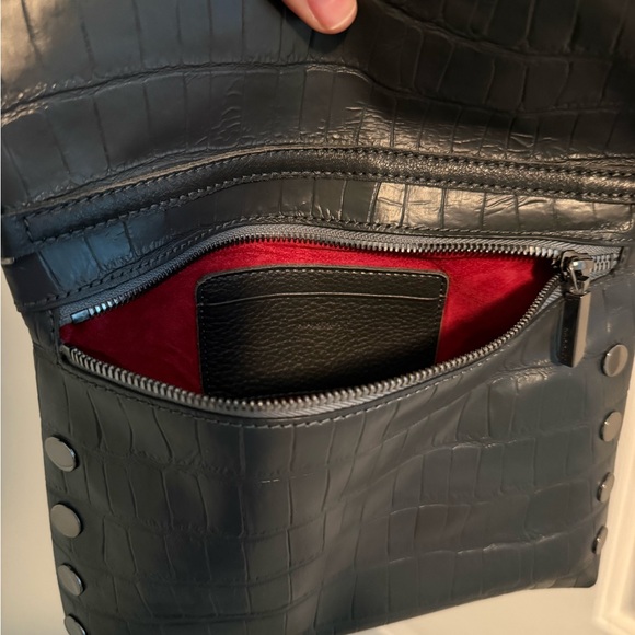 Hammitt VIP Medium Crossbody, Rivers Crocco and Gunmetal Hardware - Picture 5 of 6